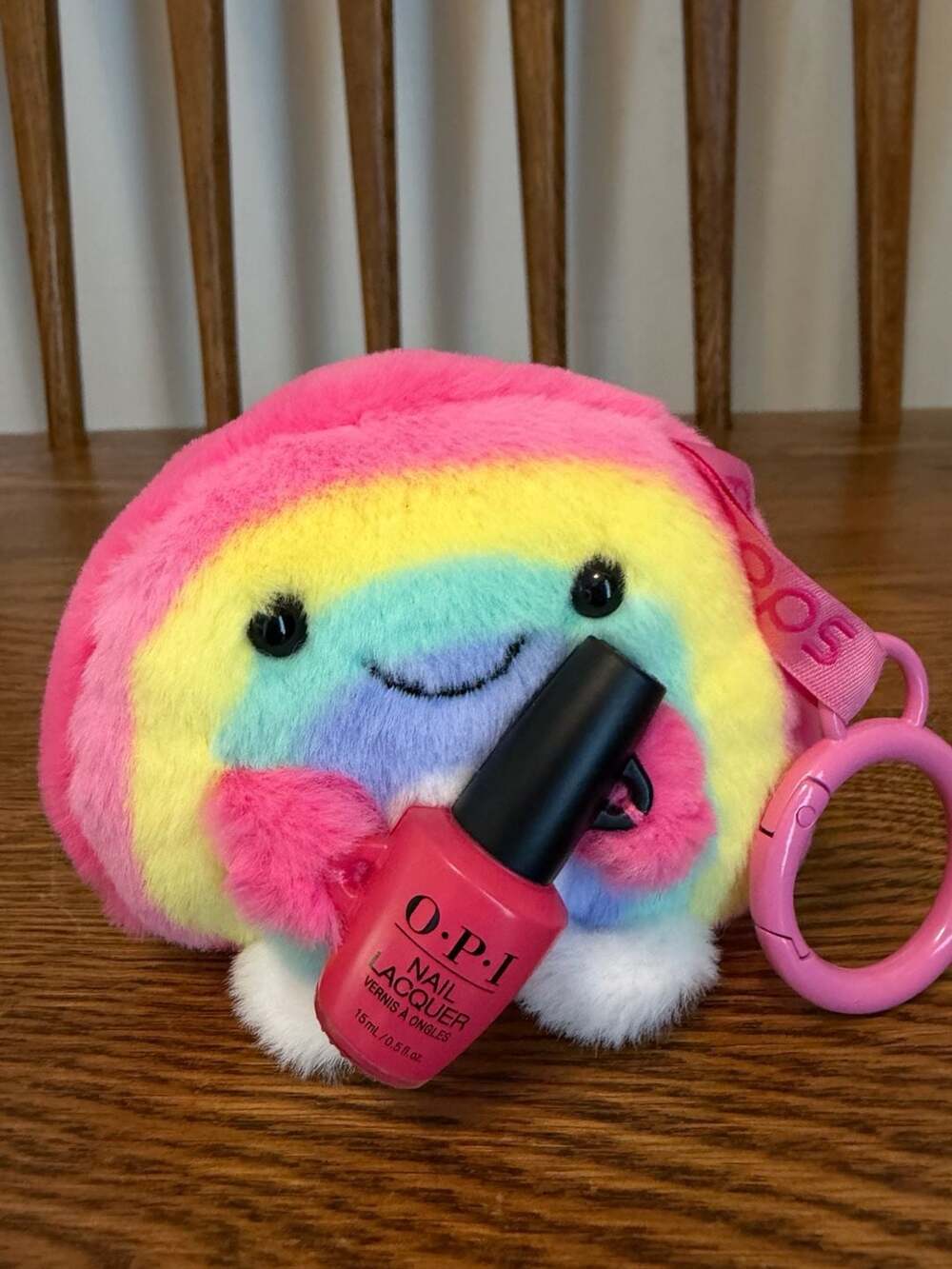 O.P.I Nail Lacquer and Plush Clip-On Pouch Set